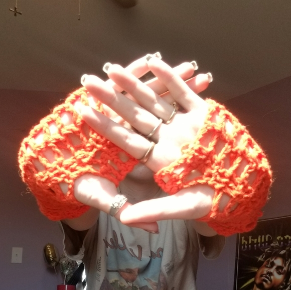 Neon Orange Fingerless Gloves - Picture 4 of 4